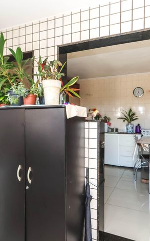 Casa à venda com 120m², 5 quartos e 2 vagas Casa à venda com 120m², 5 quartos e 2 vagasCozinha 2