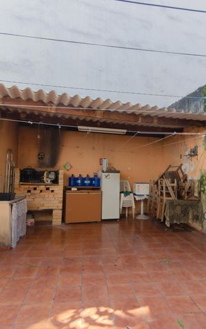 Casa à venda com 86m², 2 quartos e sem vaga Casa à venda com 86m², 2 quartos e sem vagaQuintal