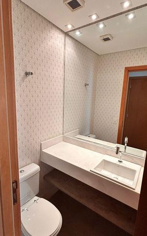 Apartamento para alugar com 122m², 2 quartos e 2 vagasBanheiro