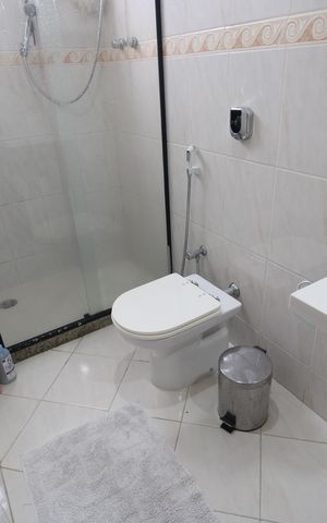 Apartamento à venda com 156m², 4 quartos e 2 vagasBanheiro da suíte 