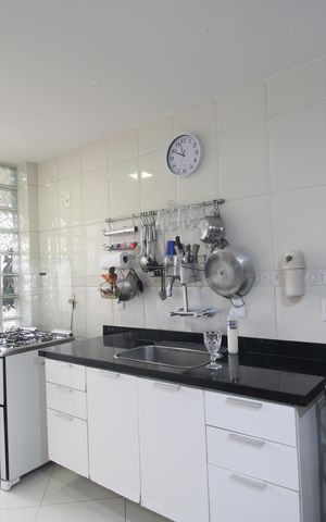Apartamento à venda com 156m², 4 quartos e 2 vagasCozinha 