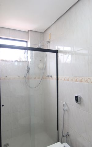 Apartamento à venda com 156m², 4 quartos e 2 vagasBanheiro da suíte 
