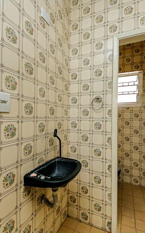 Casa à venda com 250m², 3 quartos e 2 vagasLavabo