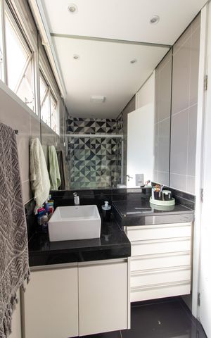 Apartamento à venda com 98m², 3 quartos e 1 vaga Apartamento à venda com 98m², 3 quartos e 1 vagaBanheiro da Suíte