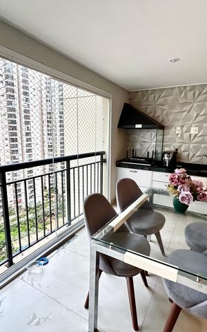 Apartamento à venda com 86m², 2 quartos e 1 vaga Apartamento à venda com 86m², 2 quartos e 1 vagaVaranda da Sala