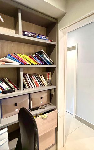 Apartamento à venda com 86m², 2 quartos e 1 vaga Apartamento à venda com 86m², 2 quartos e 1 vagaEscritório