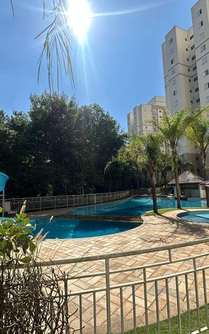 Apartamento à venda com 79m², 2 quartos e 2 vagas Apartamento à venda com 79m², 2 quartos e 2 vagasÁrea comum - Piscina