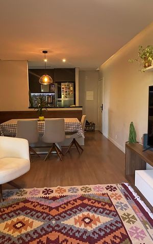Apartamento à venda com 79m², 2 quartos e 2 vagas Apartamento à venda com 79m², 2 quartos e 2 vagasSala
