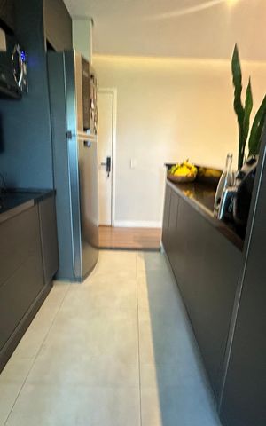 Apartamento à venda com 79m², 2 quartos e 2 vagas Apartamento à venda com 79m², 2 quartos e 2 vagasCozinha