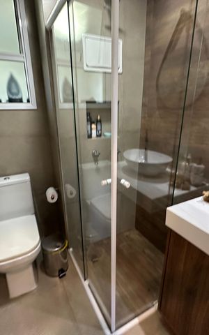 Apartamento à venda com 79m², 2 quartos e 2 vagas Apartamento à venda com 79m², 2 quartos e 2 vagasBanheiro social
