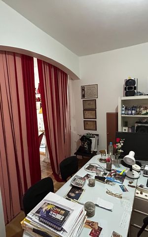 Casa à venda com 195m², 3 quartos e 4 vagasSala 2