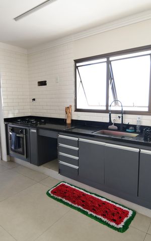 Apartamento à venda com 240m², 4 quartos e 2 vagasCozinha