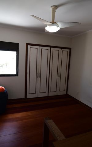 Apartamento à venda com 240m², 4 quartos e 2 vagasQuarto 2 - Suíte