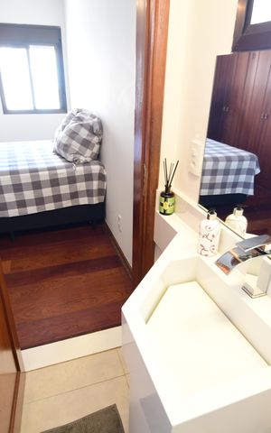 Apartamento à venda com 240m², 4 quartos e 2 vagasBanheiro Suíte