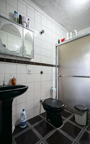 Casa à venda com 480m², 7 quartos e 21 vagasBanheiro 2 da Casa 2