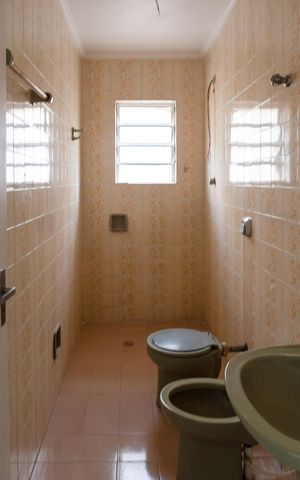 Casa à venda com 155m², 3 quartos e 2 vagasBanheiro