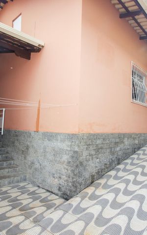 Casa à venda com 640m², 4 quartos e 4 vagas Casa à venda com 640m², 4 quartos e 4 vagasQuintal - Casa 1
