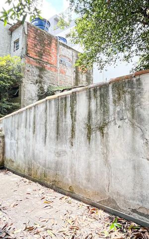 Casa à venda com 464m², 3 quartos e 4 vagas Casa à venda com 464m², 3 quartos e 4 vagasQuintal