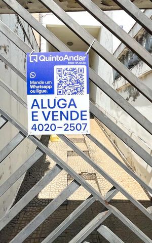 Casa à venda com 464m², 3 quartos e 4 vagas Casa à venda com 464m², 3 quartos e 4 vagasPlaquinha