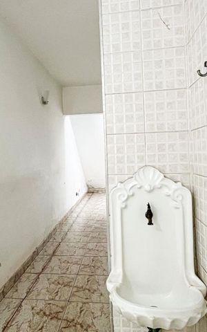 Casa à venda com 464m², 3 quartos e 4 vagas Casa à venda com 464m², 3 quartos e 4 vagasBanheiro Social