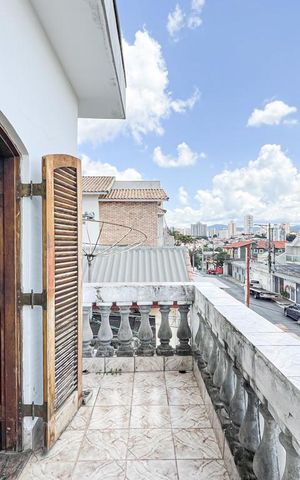 Casa à venda com 464m², 3 quartos e 4 vagas Casa à venda com 464m², 3 quartos e 4 vagasSacada da suite