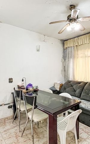Casa à venda com 464m², 3 quartos e 4 vagas Casa à venda com 464m², 3 quartos e 4 vagasSala de Jantar