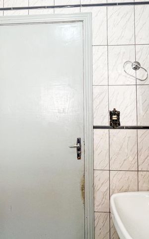 Casa à venda com 464m², 3 quartos e 4 vagas Casa à venda com 464m², 3 quartos e 4 vagasBanheiro Social