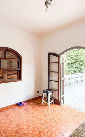 Casa à venda com 464m², 3 quartos e 4 vagas Casa à venda com 464m², 3 quartos e 4 vagasSuíte 2