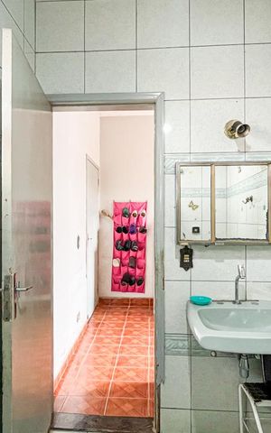 Casa à venda com 464m², 3 quartos e 4 vagas Casa à venda com 464m², 3 quartos e 4 vagasBanheiro da Suíte 1