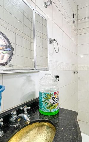Casa à venda com 464m², 3 quartos e 4 vagas Casa à venda com 464m², 3 quartos e 4 vagasBanheiro da Suíte 2