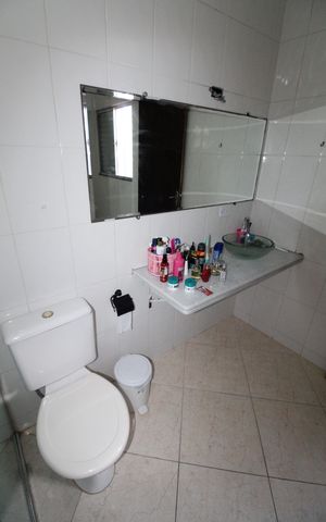 Casa para alugar com 120m², 3 quartos e 2 vagasBanheiro da Suíte