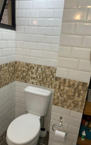 Apartamento à venda com 70m², 2 quartos e 2 vagas Apartamento à venda com 70m², 2 quartos e 2 vagasBanheiro