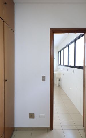 Apartamento para alugar com 280m², 3 quartos e 3 vagasQuarto de Serviço