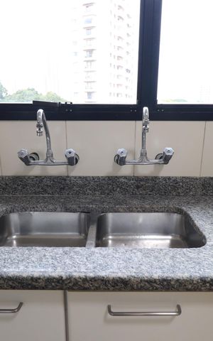 Apartamento para alugar com 280m², 3 quartos e 3 vagasCozinha