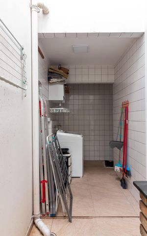 Casa de condomínio à venda com 178m², 3 quartos e 3 vagas Casa de condomínio à venda com 178m², 3 quartos e 3 vagasQuintal