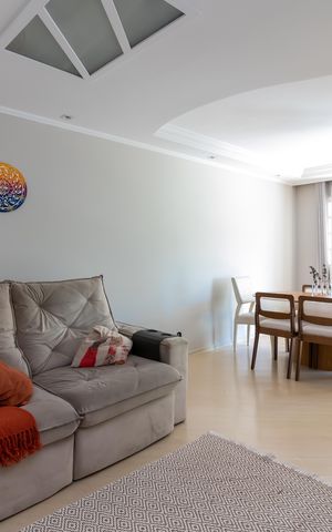 Casa de condomínio à venda com 178m², 3 quartos e 3 vagas Casa de condomínio à venda com 178m², 3 quartos e 3 vagasSala de Estar
