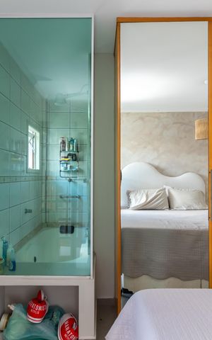 Casa de condomínio à venda com 178m², 3 quartos e 3 vagas Casa de condomínio à venda com 178m², 3 quartos e 3 vagasSuíte