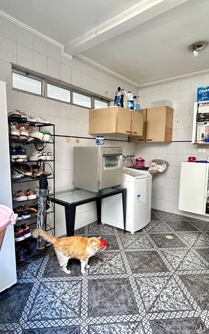 Casa para alugar com 240m², 3 quartos e 2 vagas Casa para alugar com 240m², 3 quartos e 2 vagasÁrea de Serviço