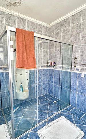 Casa para alugar com 240m², 3 quartos e 2 vagas Casa para alugar com 240m², 3 quartos e 2 vagasBanheiro da Suíte