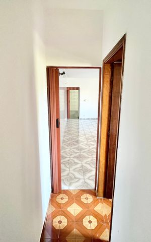 Casa à venda com 137m², 2 quartos e 2 vagas Casa à venda com 137m², 2 quartos e 2 vagasCorredor