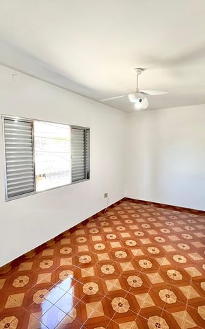 Casa à venda com 137m², 2 quartos e 2 vagas Casa à venda com 137m², 2 quartos e 2 vagasQuarto 2