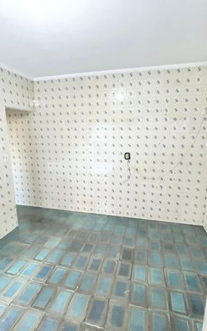 Casa à venda com 137m², 2 quartos e 2 vagas Casa à venda com 137m², 2 quartos e 2 vagasCozinha