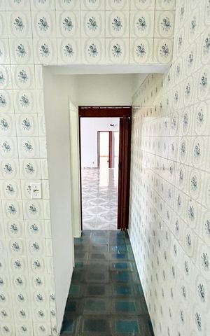 Casa à venda com 137m², 2 quartos e 2 vagas Casa à venda com 137m², 2 quartos e 2 vagasCozinha