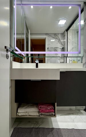 Apartamento à venda com 106m², 3 quartos e 2 vagas Apartamento à venda com 106m², 3 quartos e 2 vagasBanheiro Suíte 1