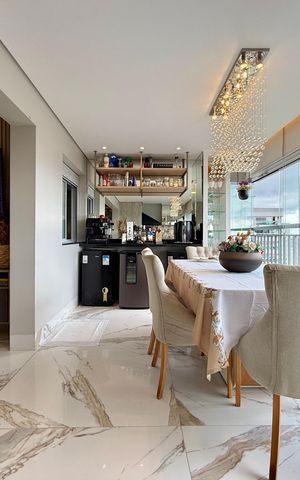 Apartamento à venda com 106m², 3 quartos e 2 vagas Apartamento à venda com 106m², 3 quartos e 2 vagasVaranda