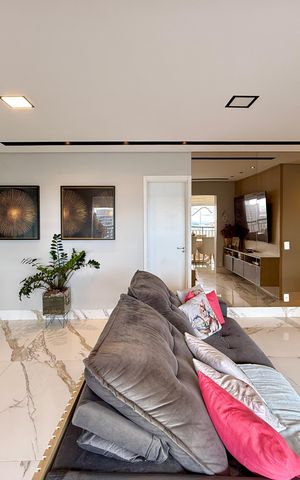 Apartamento à venda com 106m², 3 quartos e 2 vagas Apartamento à venda com 106m², 3 quartos e 2 vagasSala