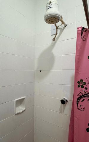 Studio para alugar com 24m², 1 quarto e sem vaga Studio para alugar com 24m², 1 quarto e sem vagaBanheiro social