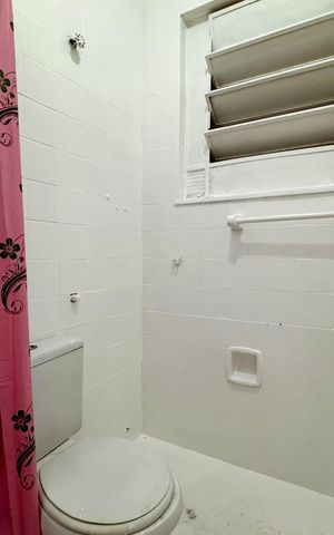 Studio para alugar com 24m², 1 quarto e sem vaga Studio para alugar com 24m², 1 quarto e sem vagaBanheiro social