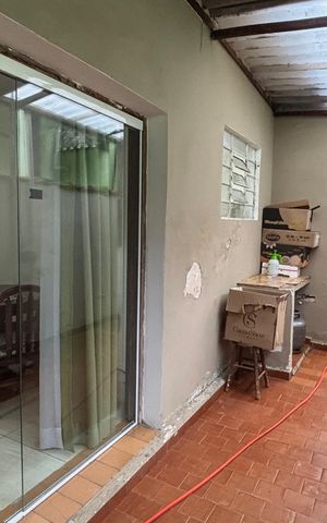 Casa à venda com 320m², 3 quartos e 2 vagas Casa à venda com 320m², 3 quartos e 2 vagasVaranda da Suíte