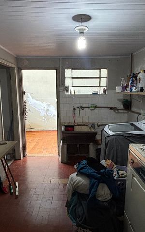Casa à venda com 320m², 3 quartos e 2 vagas Casa à venda com 320m², 3 quartos e 2 vagasÁrea de Serviço